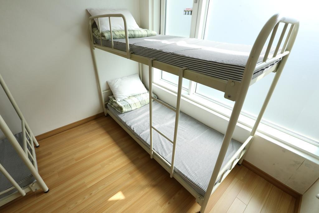 Phil House Pansiyon Guri Oda fotoğraf