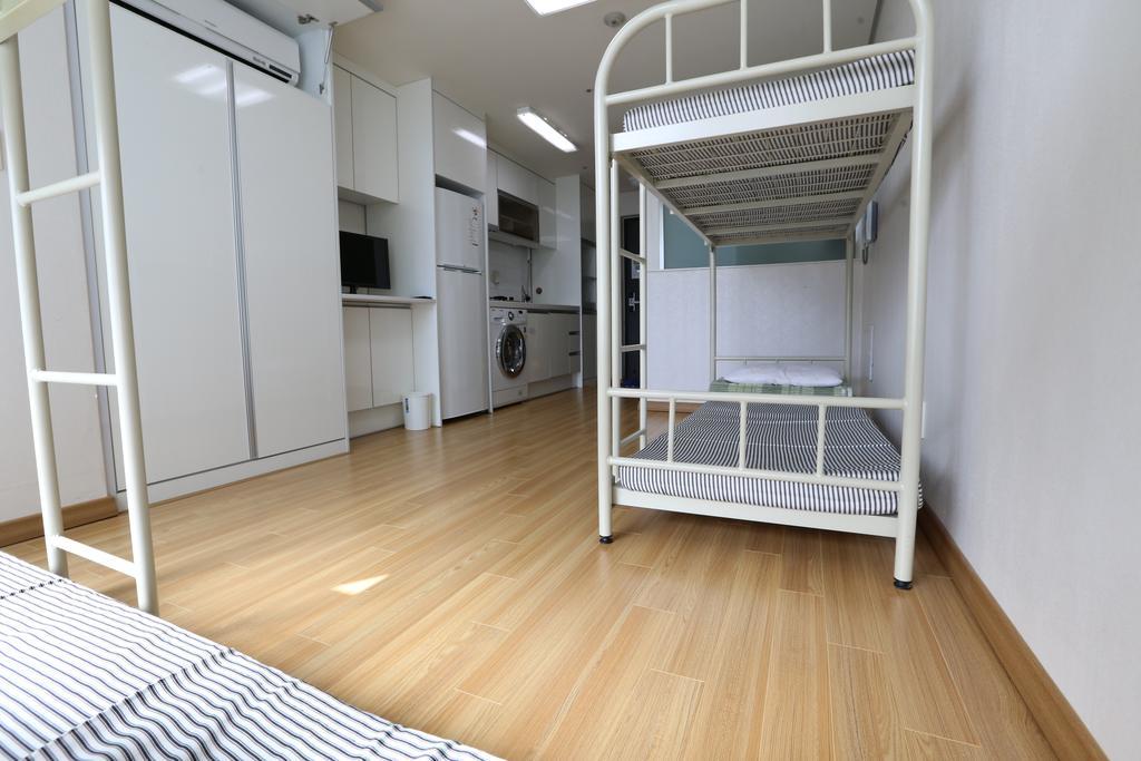 Phil House Pansiyon Guri Oda fotoğraf