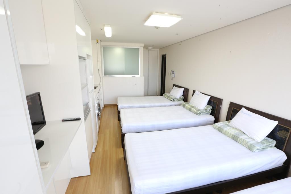 Phil House Pansiyon Guri Oda fotoğraf
