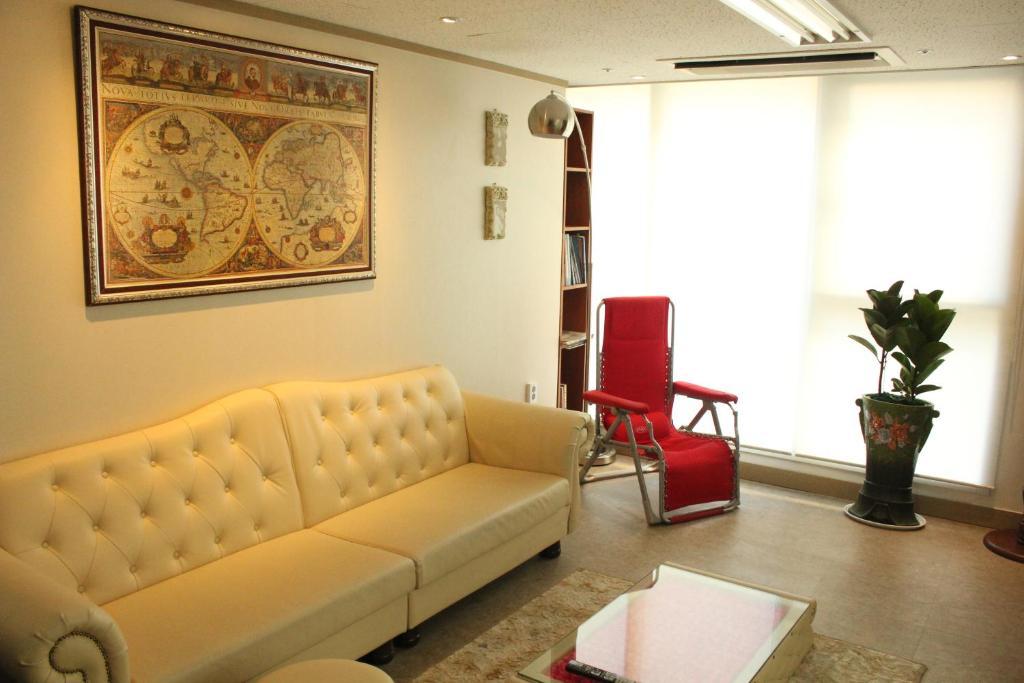 Phil House Pansiyon Guri Dış mekan fotoğraf
